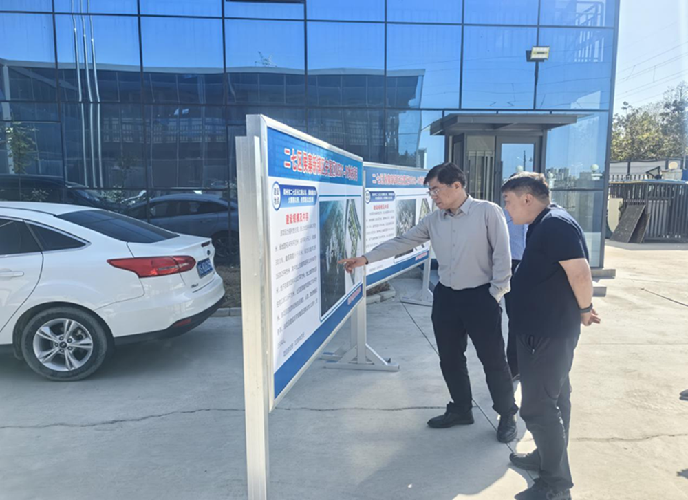 冠军体育官网党委书记、董事长汪洋到侯寨新镇区安置区项目调研项目建设工作